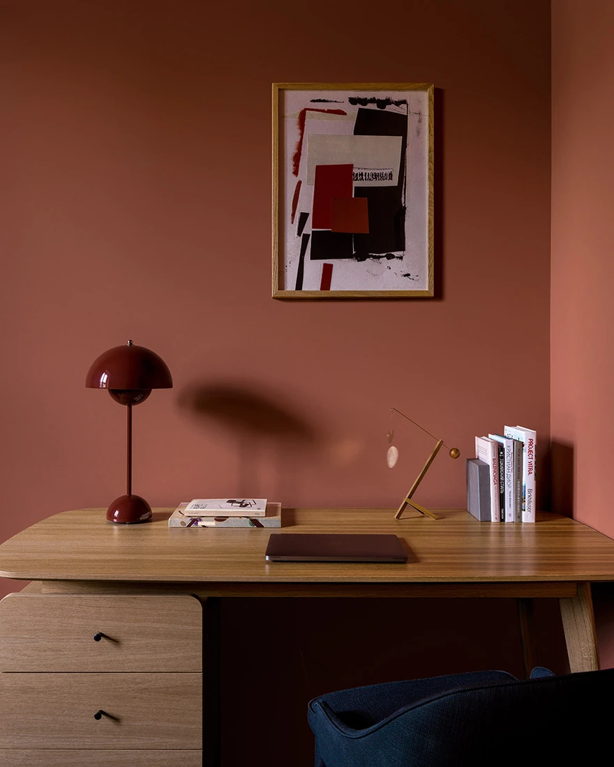 espace bureau dans chambre terracotta deux-pièces 49m2 décoration contemporaine