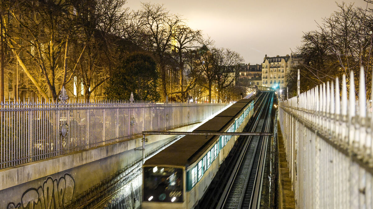 Nouvel An à Paris et en Île-de-France : quels métros, RER et trains seront gratuits toute la nuit ?