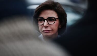 Depuis le plateau de Pascal Praud sur CNews, Rachida Dati assure que l’Etat ne va pas «labelliser les médias» – Libération