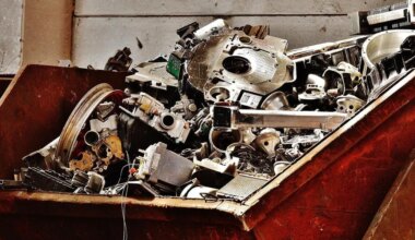 Déchèteries : des ferrailleurs sont autorisés à glaner dans les bennes pour préserver la paix