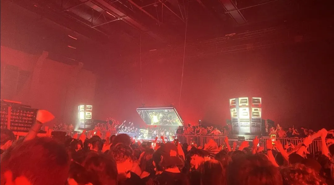 « Je n’aurais jamais mis les pieds dans une rave illégale » : cette soirée réunit