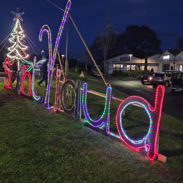 photo saint-viaud s’ouvre aux noël du monde.  ©  archives ouest-france