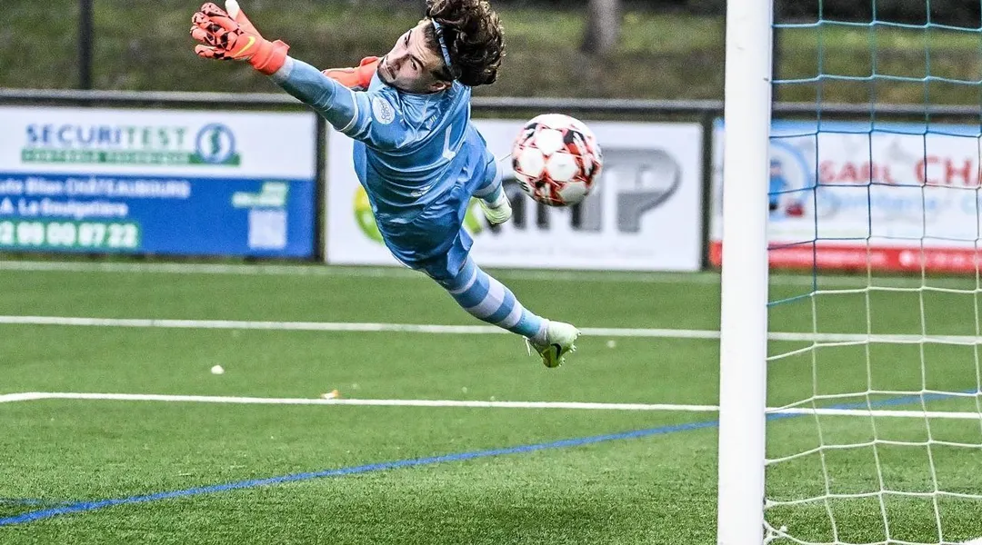 Football. R1 : La TA Rennes trop forte pour Châteaubourg . Sport