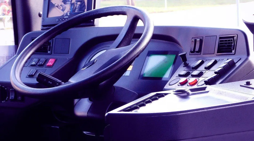 À Strasbourg, un chauffeur de bus réussit à maîtriser un homme armé qui le menaçait