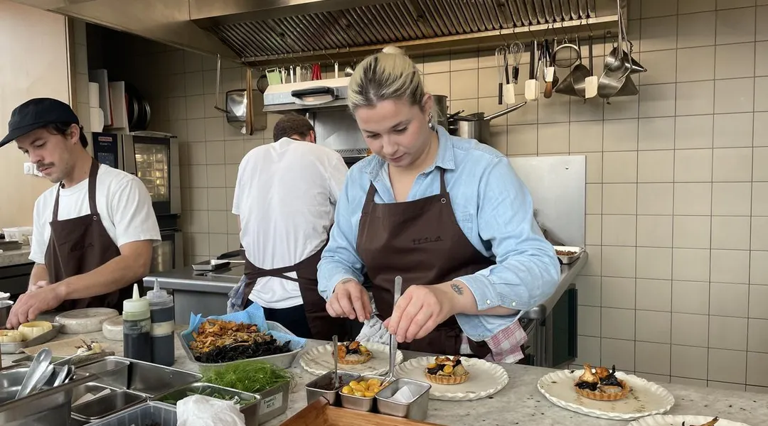 « C’est deux fois plus cher » : pour la filière bio, les restaurants nantais restent à