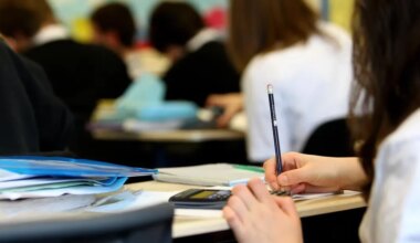 Suicide d’une ado harcelée dans son lycée de Toulon : le rectorat conteste les accusations de