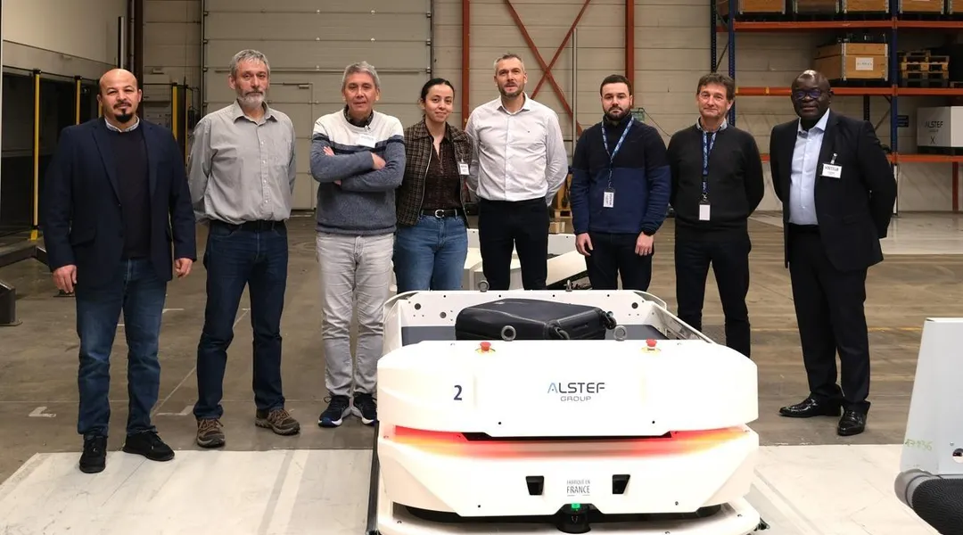 « Plus vite et plus efficace » : Alpha, ce robot rennais, vient remplacer les convoyeurs de