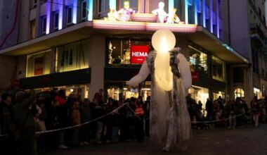 La parade des marionnettes plaît à Nantes