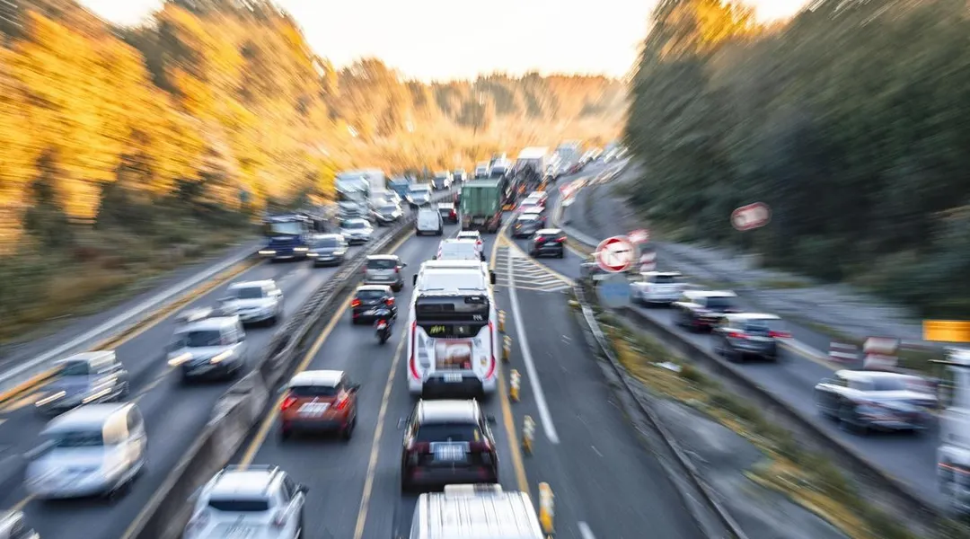 Accident entre trois véhicules : le périphérique de Nantes coupé et des kilomètres de bouchons