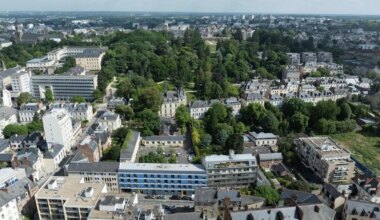 Ils volaient des téléphones sous la menace d’un couteau, dans le métro et au Thabor : deux