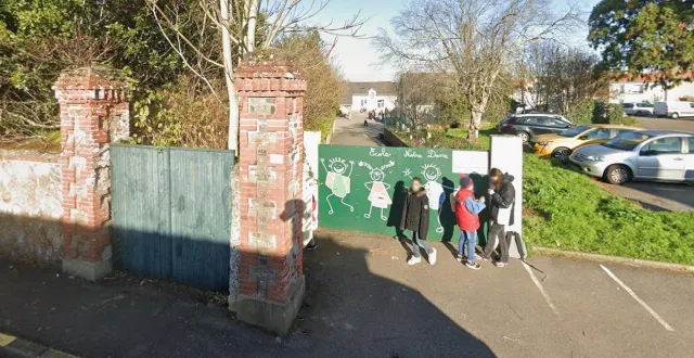 photo  l’école primaire notre-dame au pellerin a eu la visite des pompiers pour écarter tout danger lié à une odeur de gaz, jeudi 18 décembre 2025.  ©  capture écran google 