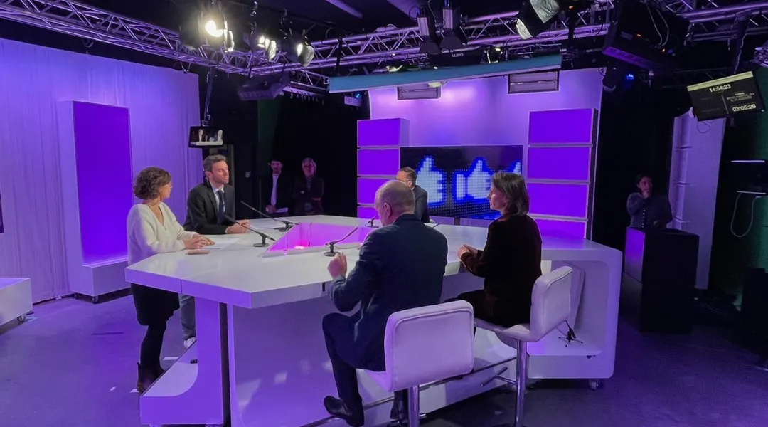 Rumeurs, intox, fake news… Ce week-end sur Télénantes, experts et maires analysent l’impact