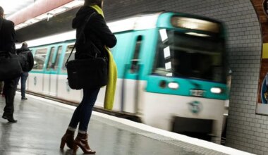 Trois femmes blessées à l’arme blanche dans le métro de Paris, un suspect interpellé