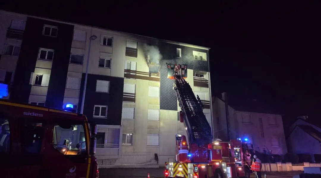 Onze personnes intoxiquées après l’incendie d’un immeuble à Rennes