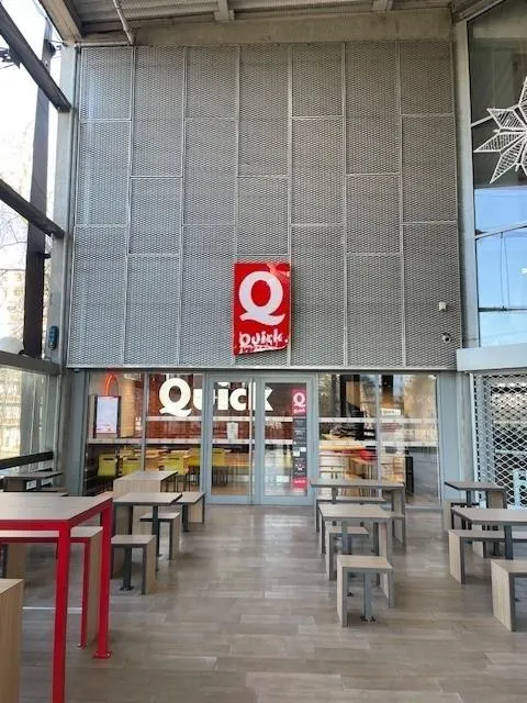 photo quick prévoit 30 nouvelles implantations en france en 2025 et vise 300 restaurants d’ici 2028.  ©  photo quick