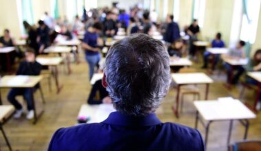 Un professeur de lycée en Normandie jugé pour avoir eu des relations sexuelles avec trois de ses élèves mineures