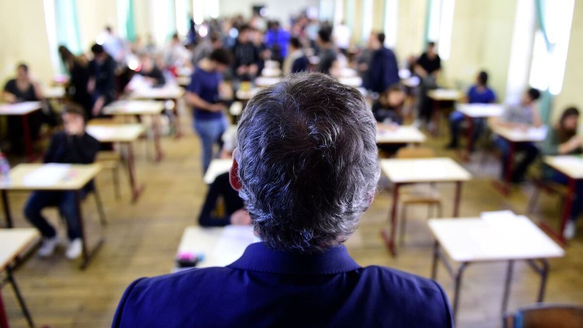 Un professeur de lycée en Normandie jugé pour avoir eu des relations sexuelles avec trois de ses élèves mineures