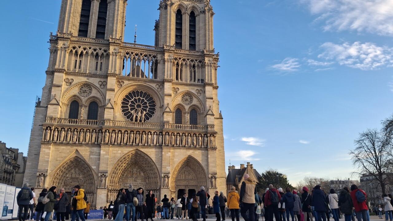 Un nombre record de visiteurs à Notre-Dame de Paris, un an après sa réouverture - Reportage France