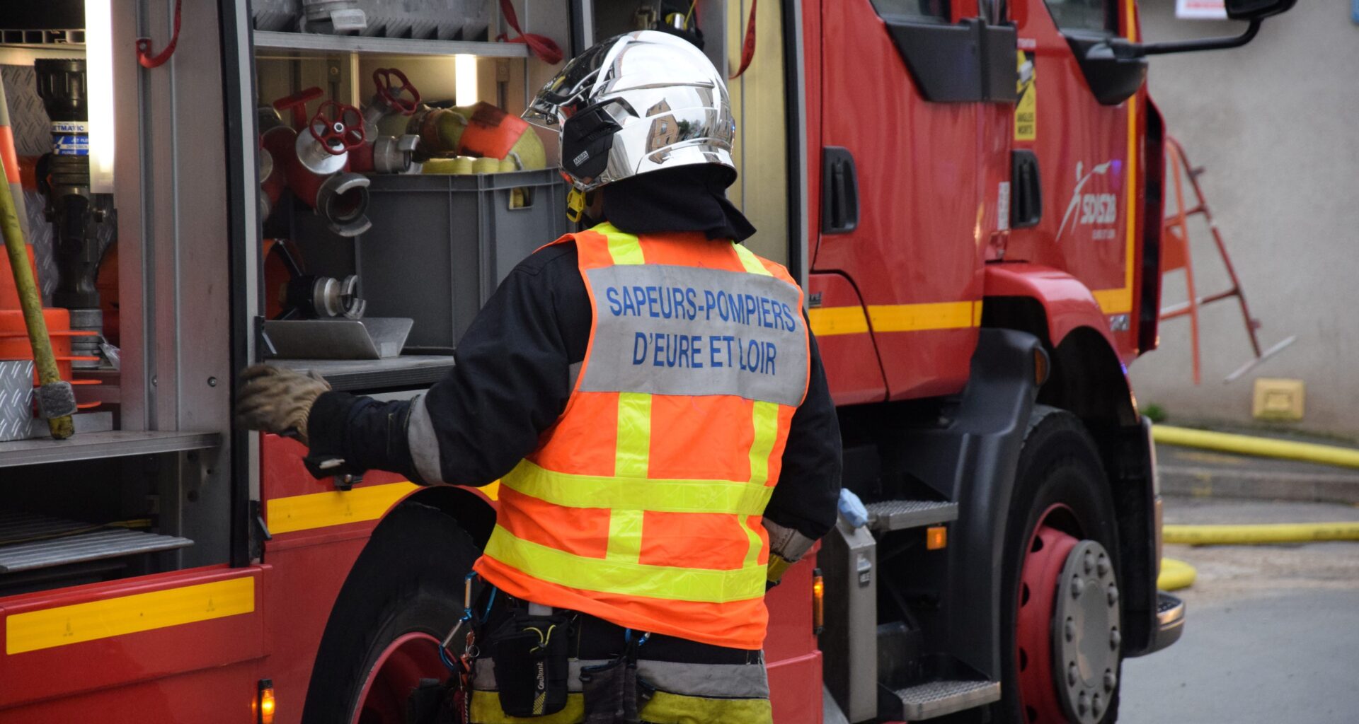 RADIO INTENSITE | 65 mètres carrés enflammés hier soir à Lucé