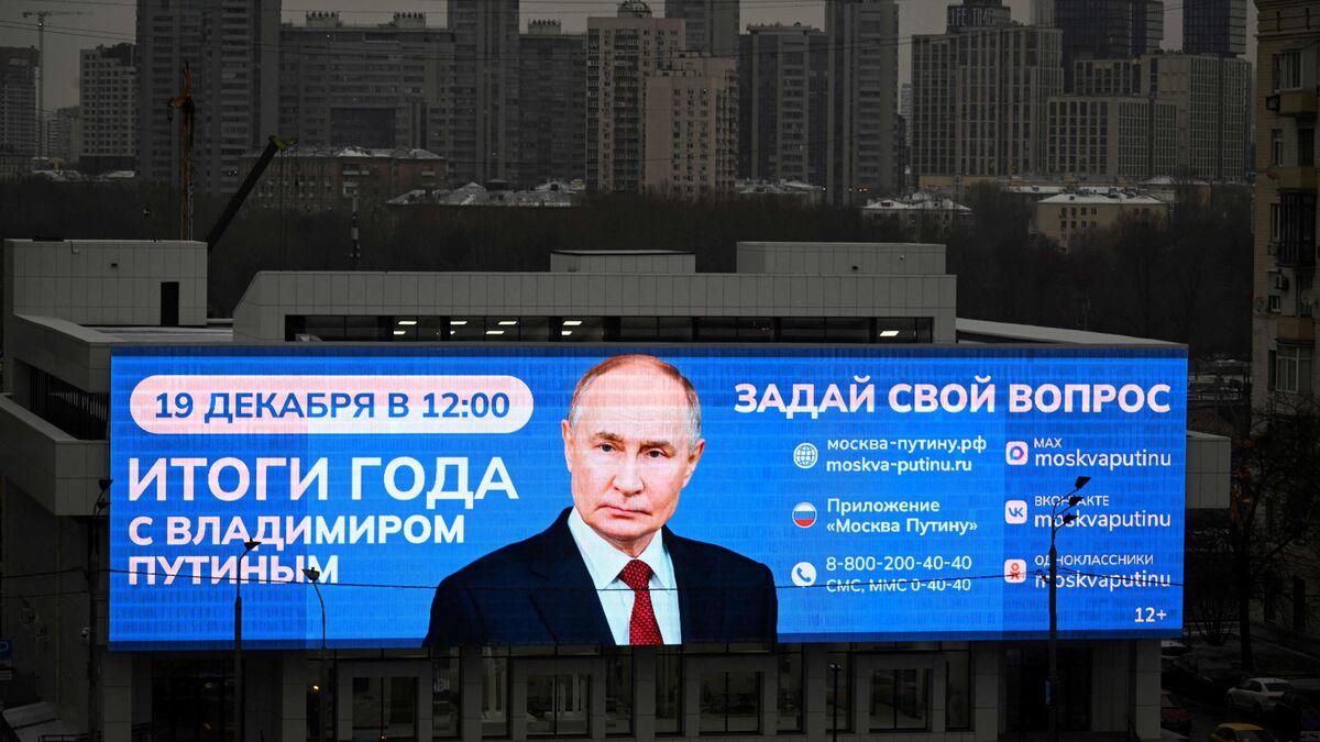 « Tout ce qu’il réussit à court terme va desservir la Russie à long terme » : Poutine, une année en trompe-l’œil