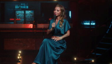 « Je n’ai pas de lécheurs de cul dans mon entourage » : Doully, l’humoriste cash qui nous fait du bien