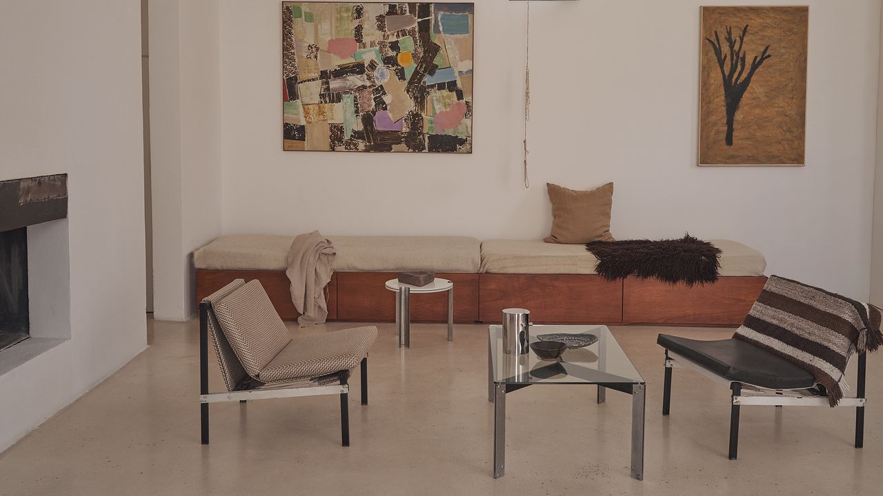 Cet appartement minimaliste dans les Pouilles est un hommage au design vintage