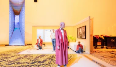 The Work, conception de Suzanne Kennedy et Markus Selg, à l’Odéon, Ateliers Berthier, Paris