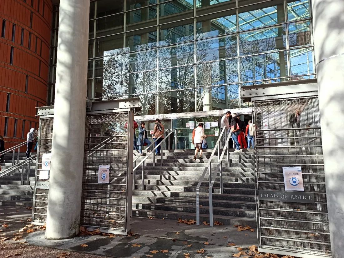 trois militantes anti-LGV Bordeaux-Toulouse, accusées de dégradations, ont été relaxées