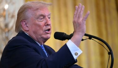 Le président américain Donald Trump s'exprime lors d'une réception de Hanouka, à la Maison Blanche à Washington, le 16 décembre 2025