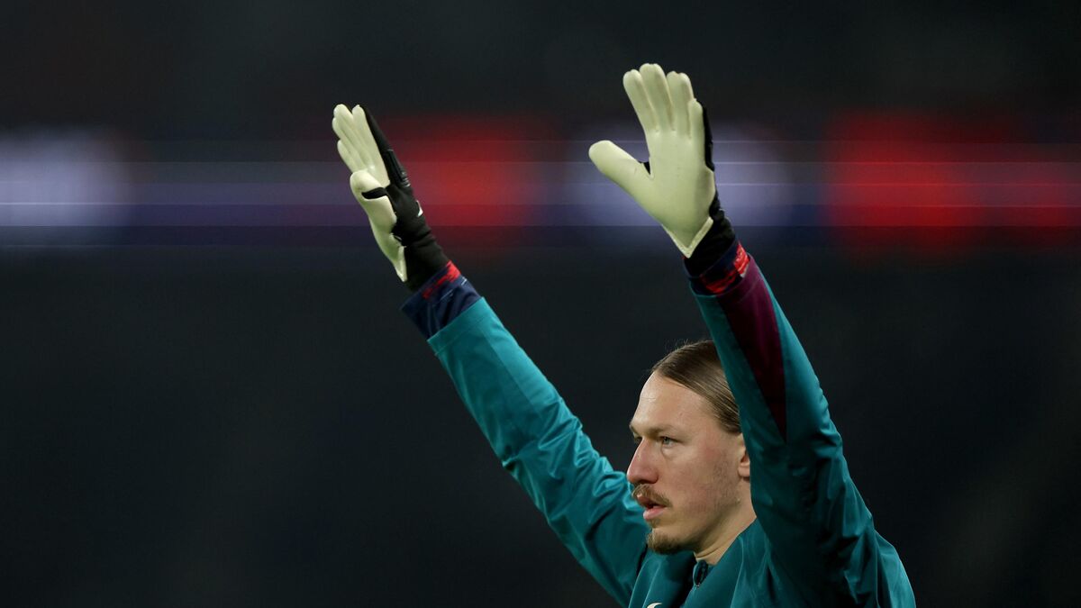 PSG-Rennes : l’heure du grand retour pour Matvey Safonov ?