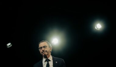 la droite travaille à faire tomber le barrage – Libération