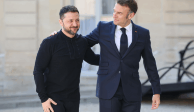 Le président ukrainien est venu une nouvelle fois chercher le soutien de la France et de l