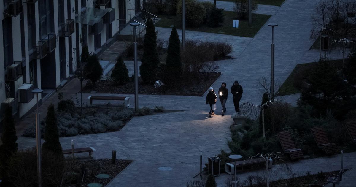 des frappes russes entraînent des coupures de courant d'ampleur dans plusieurs régions
