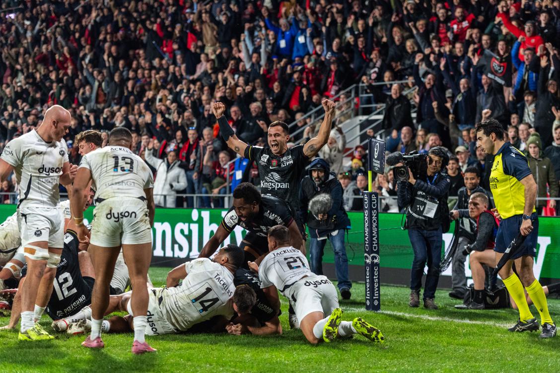 Toulon étouffe Bath et se replace en Champions Cup… à grands coups d’épaule