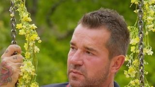 Pas vu à la télé dans "L'amour est dans le pré, les 20 ans" : Mathieu Ceschin a loupé les premiers pas de son fils, alors gardé par Karine Le Marchand