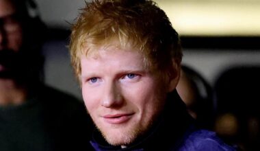 après son concert, le chanteur a dîné dans une célèbre brasserie des Halles ouverte toute la nuit !