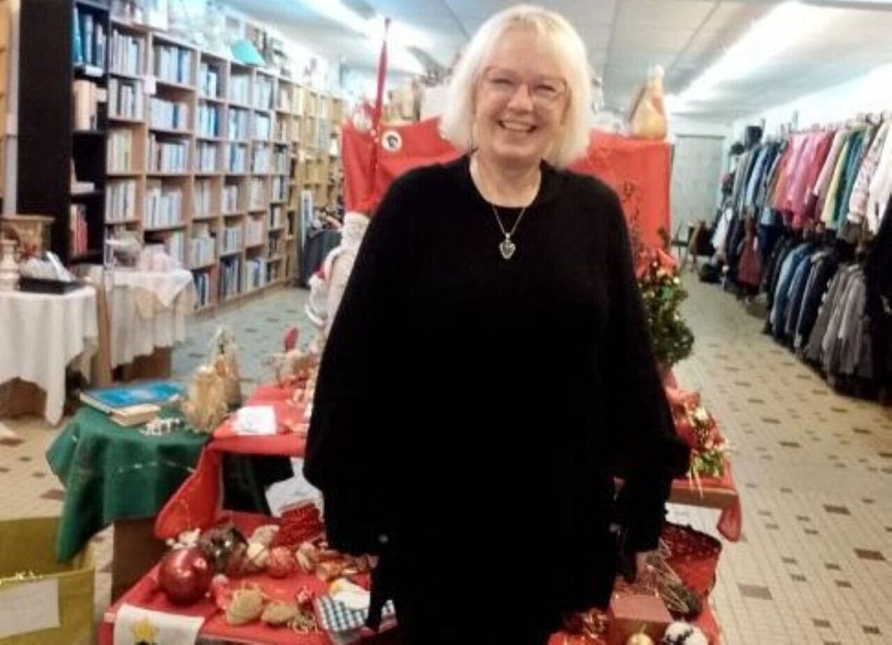 modèle venu du Royaume-Uni, le Charity Shop s'est ancré dans cette petite cité de caractère