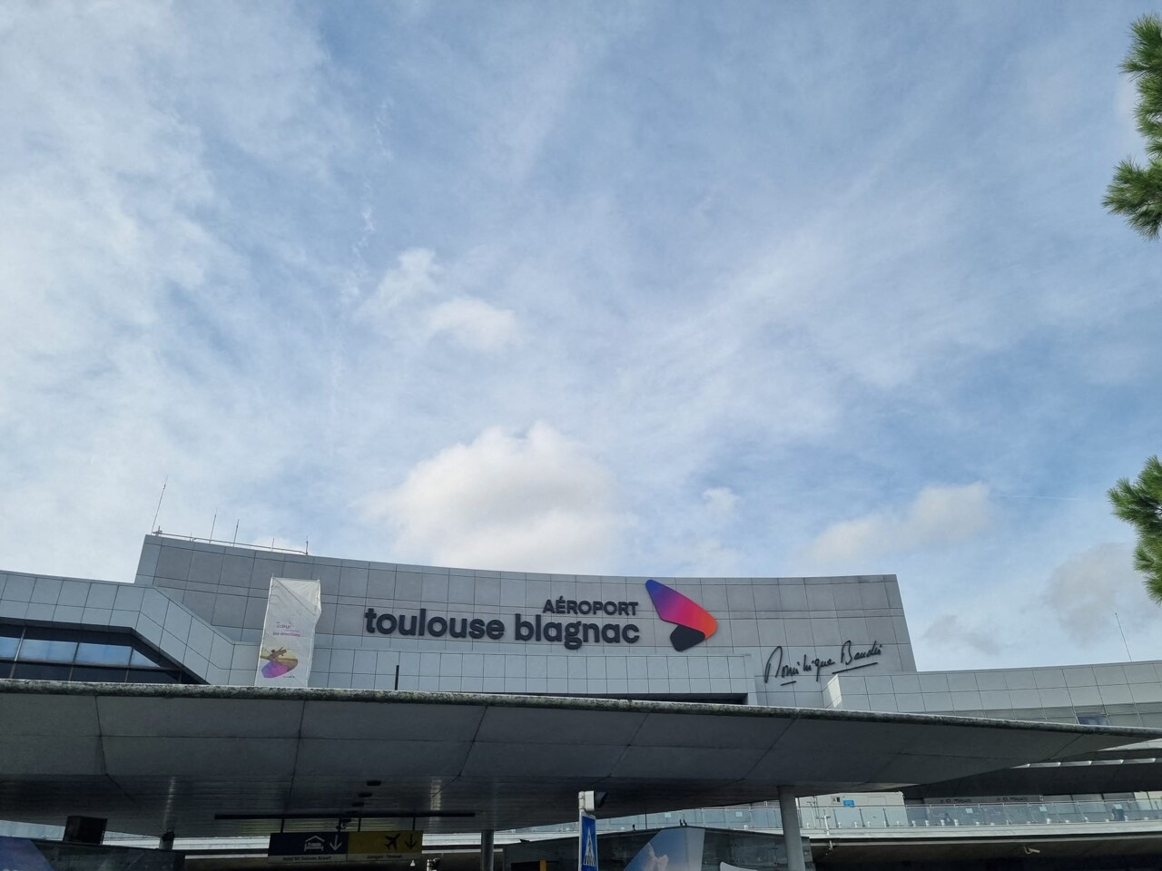 Déjà bien implantée à l'aéroport de Toulouse-Blagnac, cette compagnie développe sa base et recrute