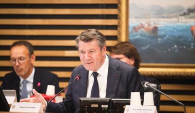 à trois mois des municipales, débat tendu entre Christian Estrosi et son opposition à propos du budget de la Ville de Nice