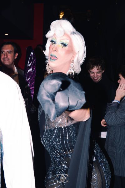 After Show dans un club sur les Camps Élysées 03