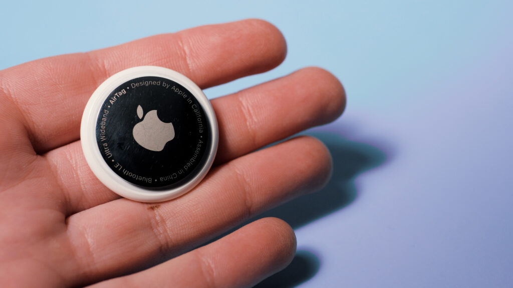 Les AirTags d'Apple // Source : Louise Audry pour Numerama