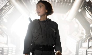 Sydney Chandler interprète Wendy, l'héroïne d'Alien : Earth // Source : Patrick Brown/FX