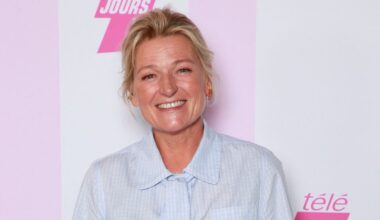 ce geste qu'elle fait systématiquement v ...