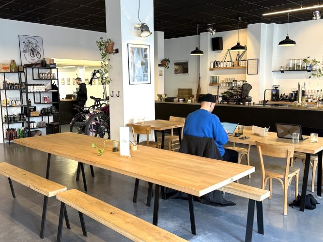 aven bike café réparation de vélo