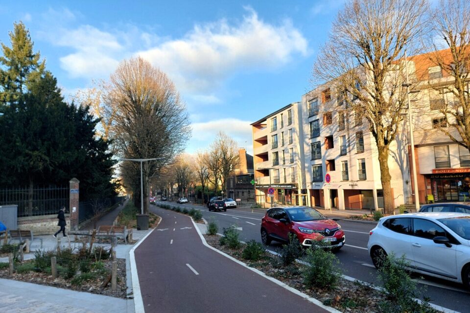 Avenue des Martyrs-de-la-Résistance. 