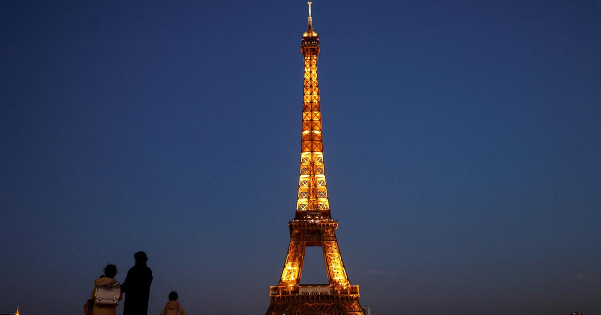 Feu d’artifice sauvage à la Tour Eiffel : 40 personnes interpellées