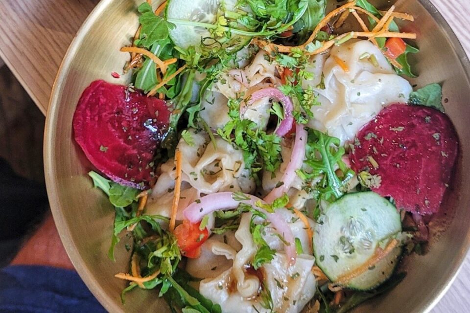 Frais et juteux, les raviolis mongols de Cerise sur la Yourte