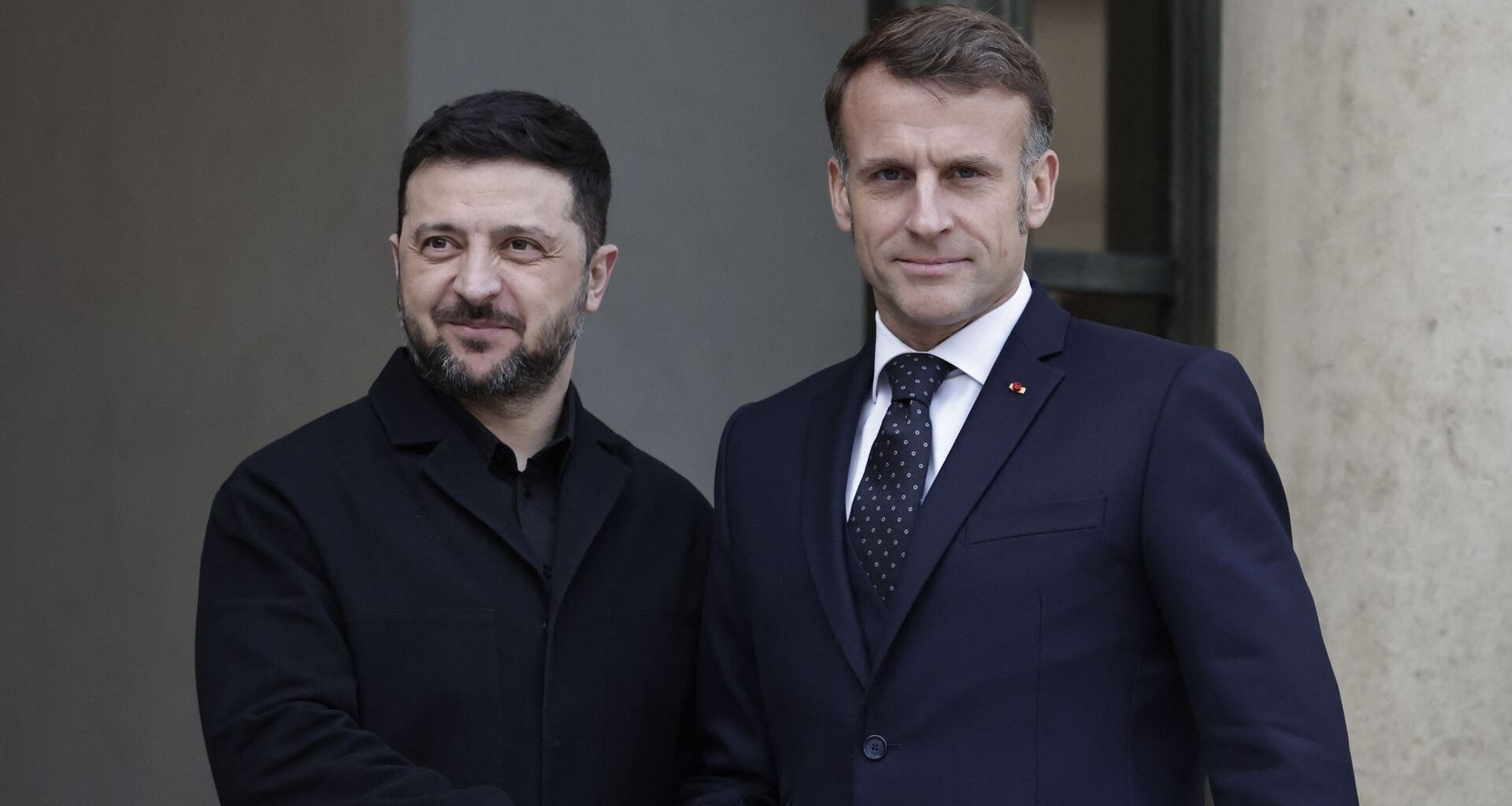 Guerre en Ukraine : Zelensky et Macron ont eu un échange avec le négociateur américain Witkoff