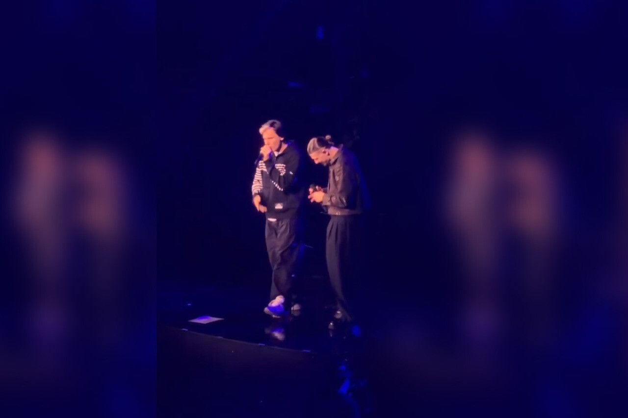 3 stars l'ont rejoint sur scène