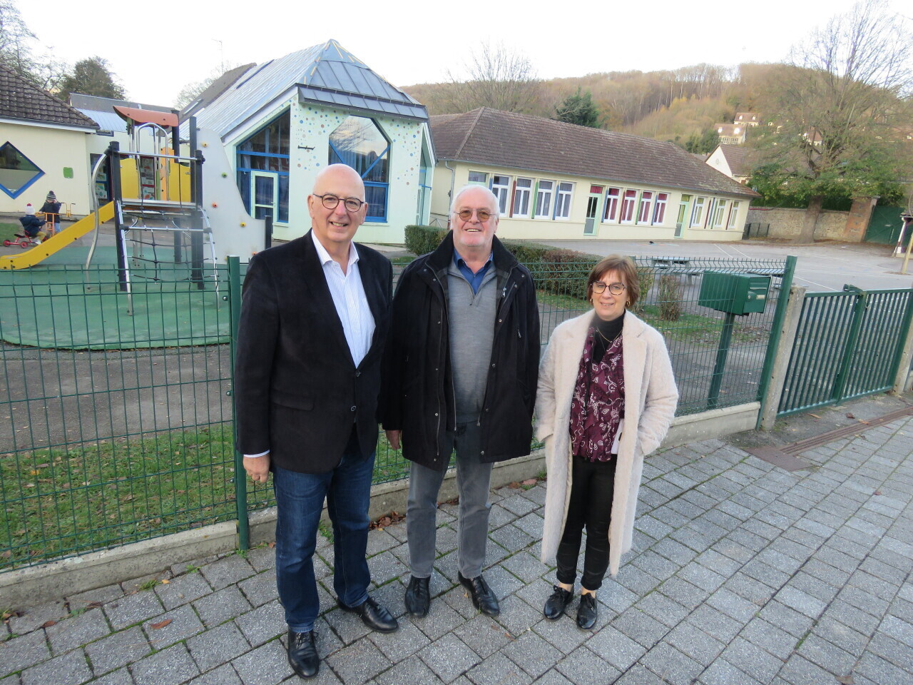 La classe de CM2 détruite par un incendie près de Rouen, devrait rouvrir en septembre 2026